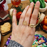 Load image into Gallery viewer, Love hug ring
