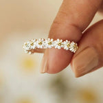 Load image into Gallery viewer, Adjustable Daisy Ring
