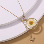 Load image into Gallery viewer, Teyou™ Vintage Daisies and Bees Pendant Necklace
