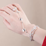 Load image into Gallery viewer, Vintage Palace Flower Bracelet

