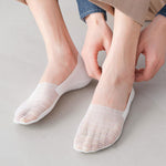 Load image into Gallery viewer, Men's Invisible Ice Silk Boat Socks
