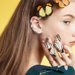 Load image into Gallery viewer, Shiny Zircon  Earrings
