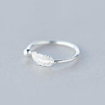 Load image into Gallery viewer, Adjustable Plume Ring
