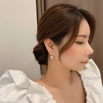 Load image into Gallery viewer, Exquisite Diamond Earrings
