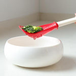 Load image into Gallery viewer, Creative Grated Ginger &amp; Garlic Multifunctional Spoon
