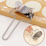 Load image into Gallery viewer, Set Of 2 Dumpling Moulds
