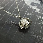 Load image into Gallery viewer, Expanding Photo Locket
