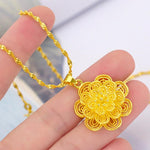 Load image into Gallery viewer, Vintage Flower Pendant Necklace
